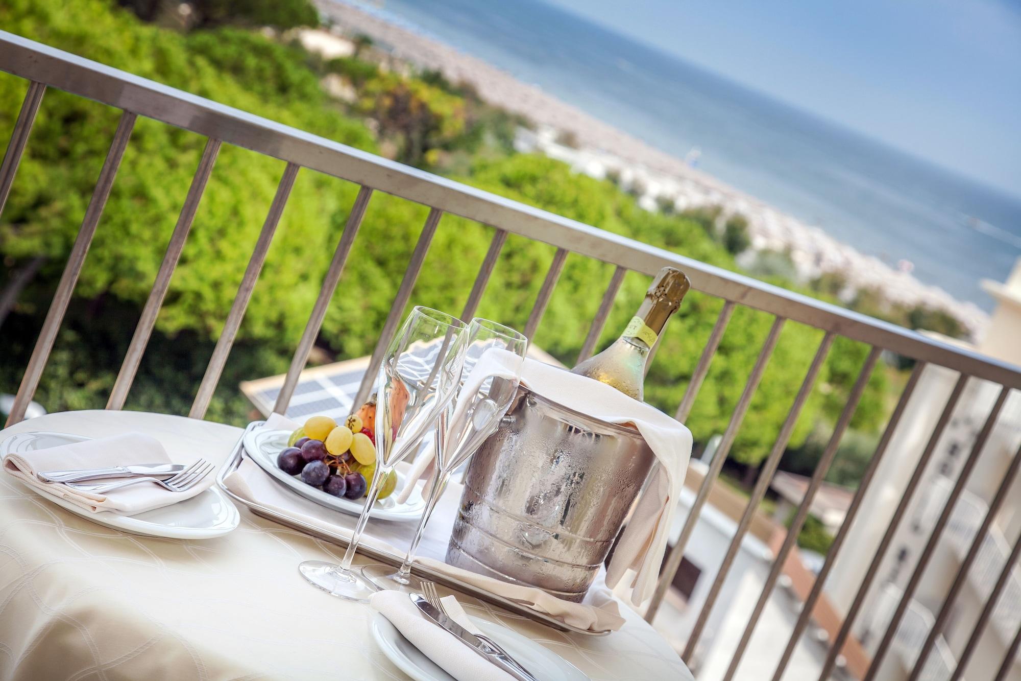 Hotel Doge Milano Marittima Ngoại thất bức ảnh